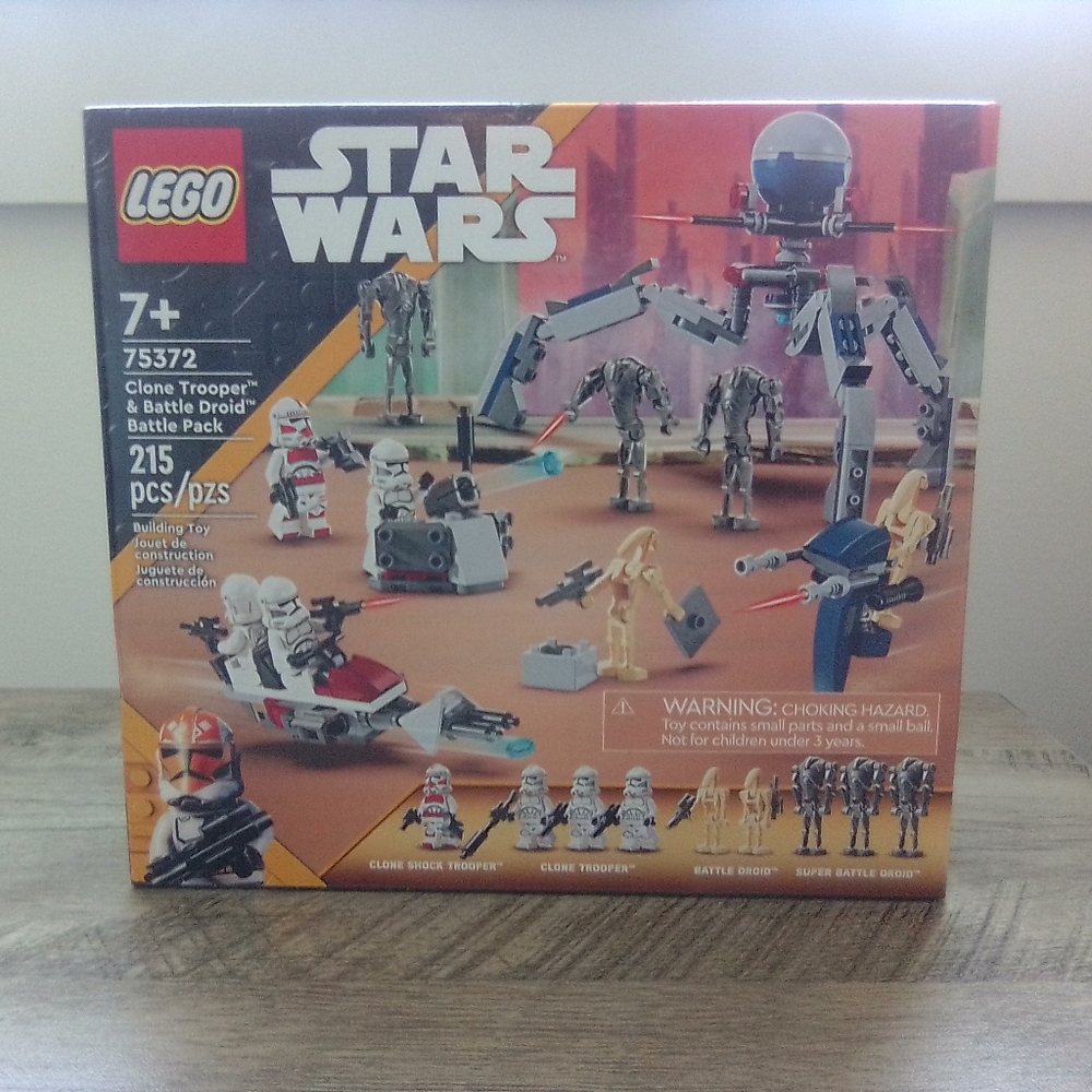 NWT LEGO Star Wars Clone Trooper & Battle Droid Battle Pack